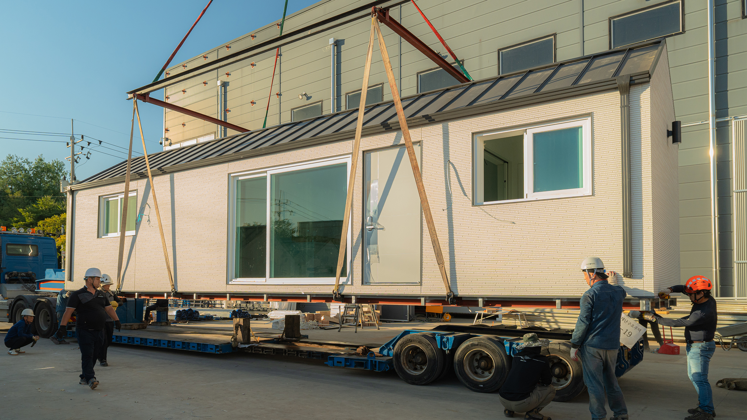 Disaster-relief modular housing project